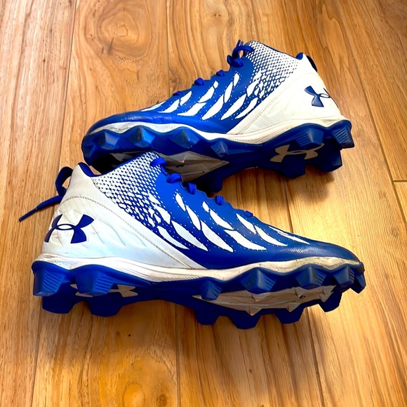 Under Armour Football Cleats - Picture 4 of 4